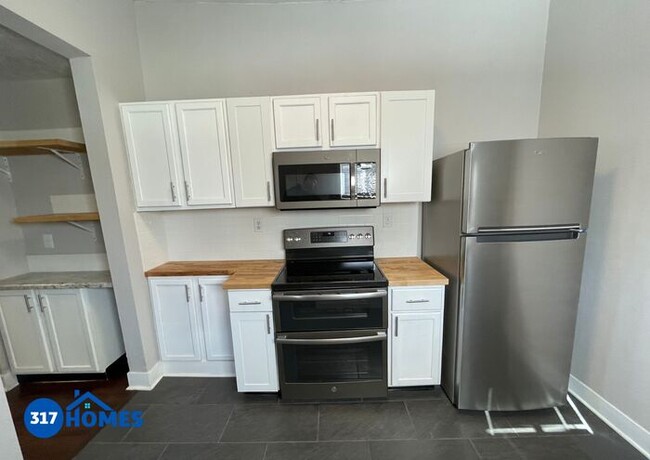 Building Photo - Cozy and spacious Garfield Park 3BD/1.5BA ...