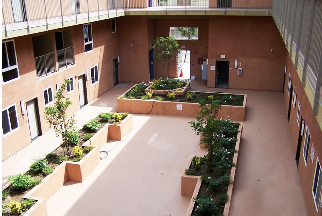 Building Photo - Mirage Town Homes II