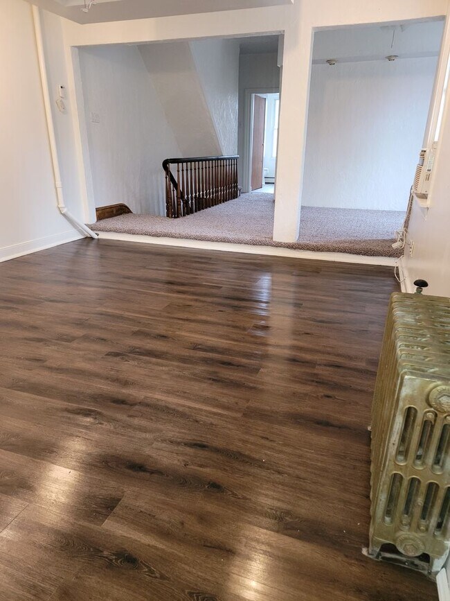 Foto del edificio - 295 Jefferson Ave