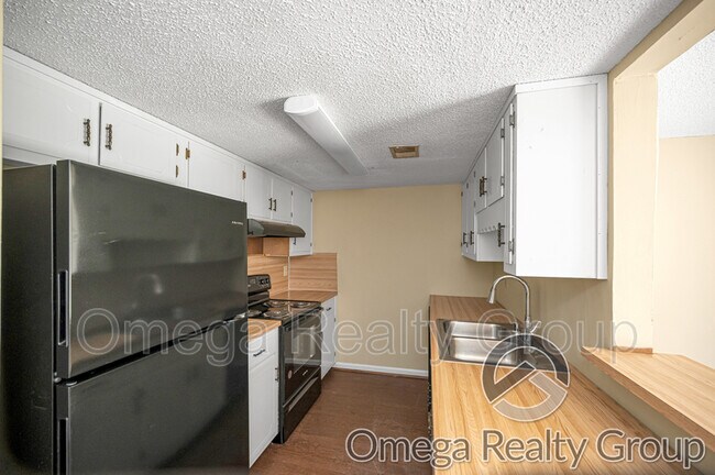 Foto del edificio - 2229 Cheshire Dr