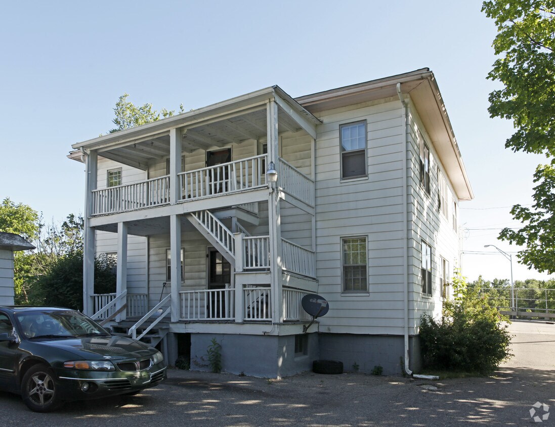 Foto del edificio - 1702 Lapeer Rd