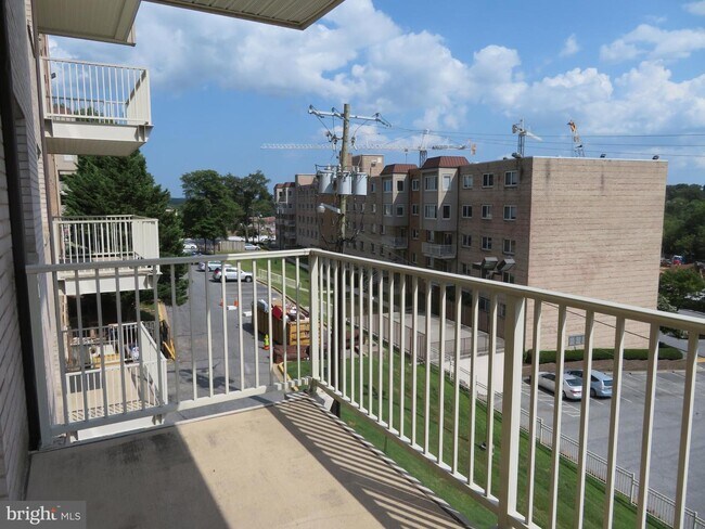 Foto del edificio - 4313 Knox Rd