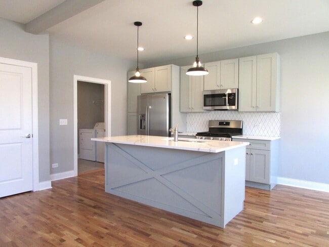 Foto del edificio - 964 Partridge Cir