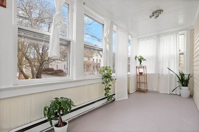 Photo - 32 Sherwood Pl House