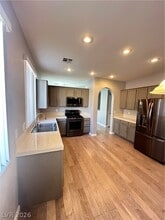 Building Photo - 10340 Bentley Oaks Ave