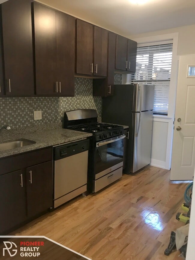 Foto del edificio - 3900 N Janssen Ave
