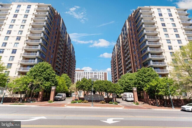 Foto del edificio - 11710 Old Georgetown Rd