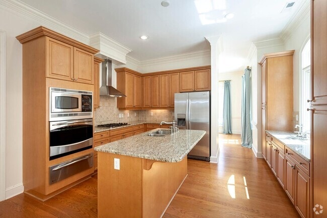 Building Photo - 8819 Provence Village Lane