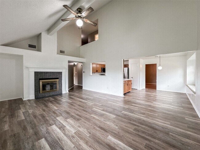 Building Photo - 2903 Auburn Dr