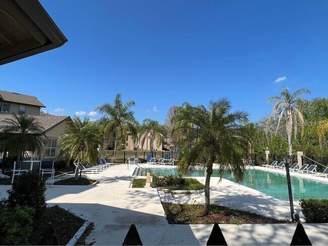 Foto del edificio - 976 Leeward Pl