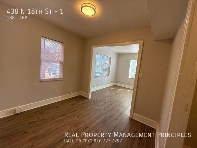 Foto del edificio - 438 N 18 St