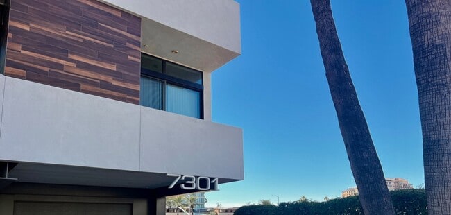 Building Photo - 7301 E Minnezona Ave