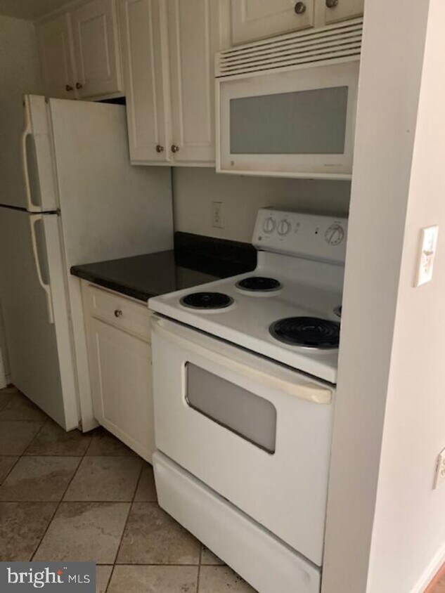 Foto principal - 18334 Streamside Dr