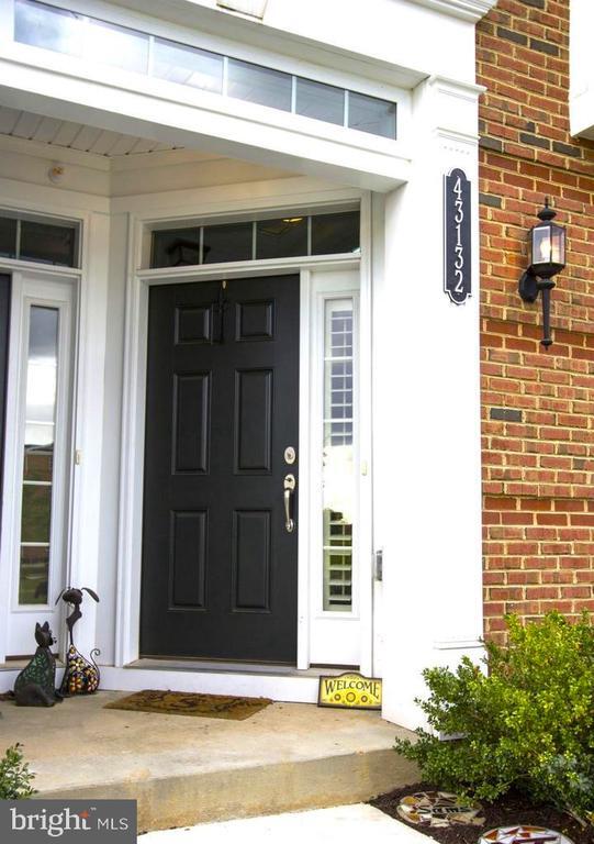 Foto del edificio - 43132 Thoroughfare Gap Terrace
