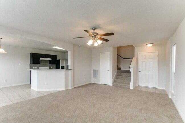 Foto del edificio - 9315 Ratama Creek Ln