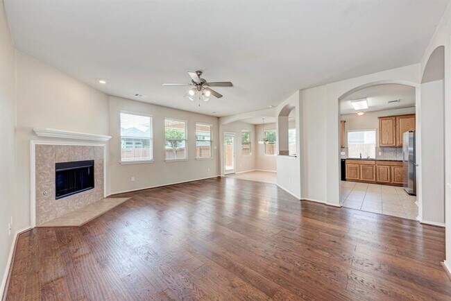 Foto del edificio - 11512 Shadow Creek Dr