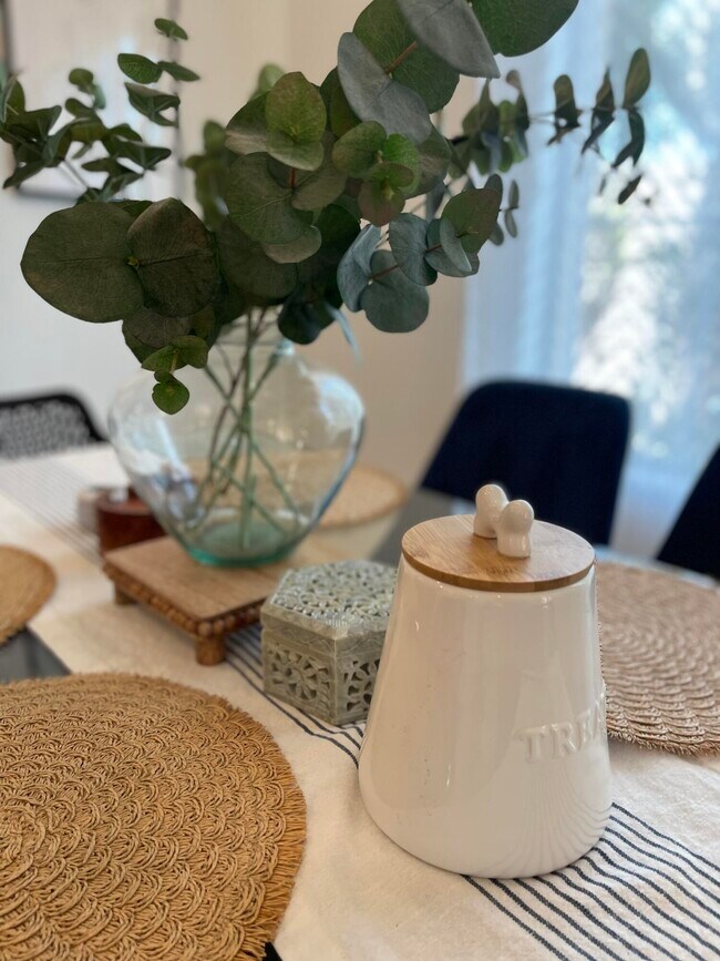 Foto del edificio - 6355 Via Stasera