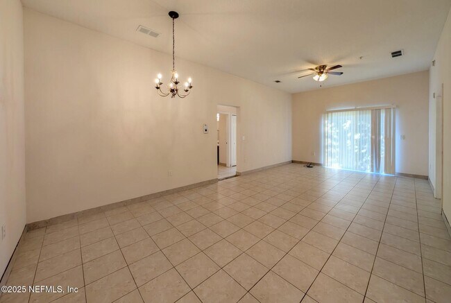 Foto del edificio - 9595 Amarante Cir