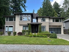 Building Photo - 10400 SE 24th Pl