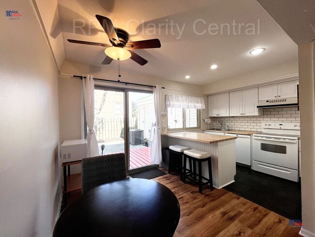 Building Photo - 2BR Condo Near OSU | Patio, Pool Access, Recently Reduced