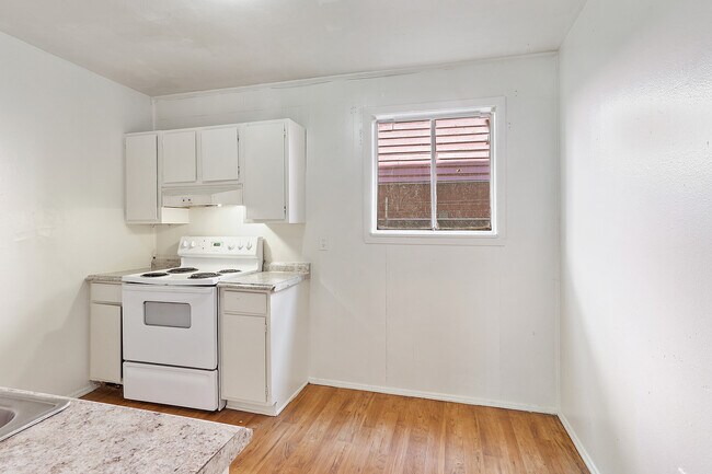 Building Photo - 2640 Alaska St