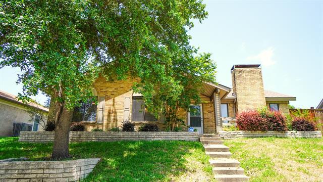 Foto del edificio - 4734 Cliffwood Dr