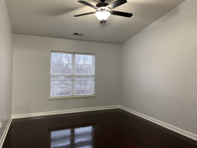 Large Master Bedroom - 12348 Copper Mountain Blvd