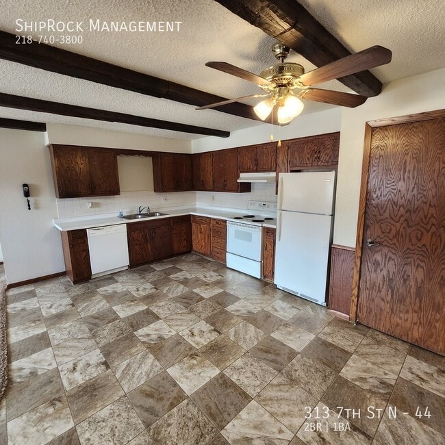 Foto del edificio - 313 7th St N