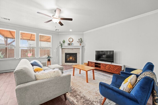 Foto del edificio - 602 Dupont Ct