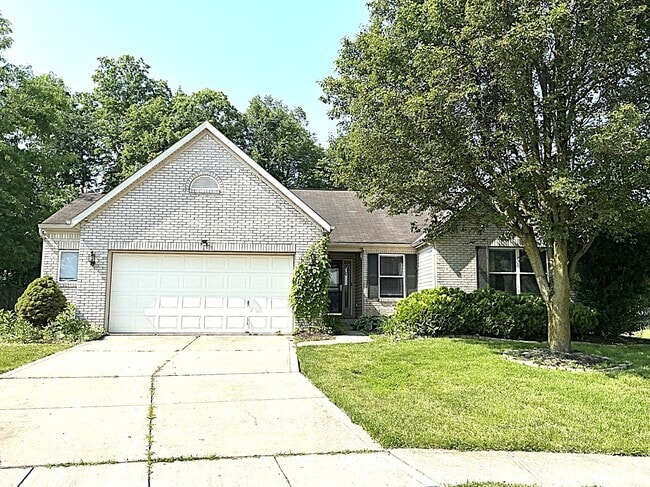 Building Photo - 5220 Bogey Dr