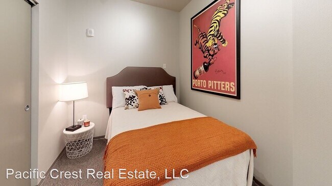 Foto del edificio - 2400 E Boston St