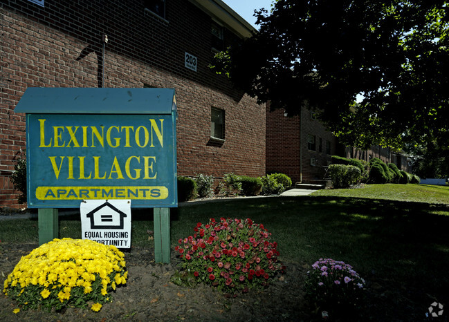 Foto del edificio - Lexington Village