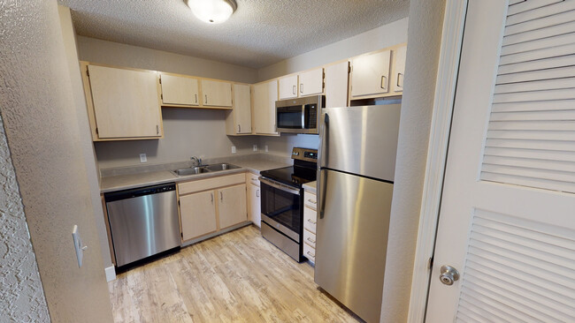 Kitchen - Ridgeland Park Apartments in York