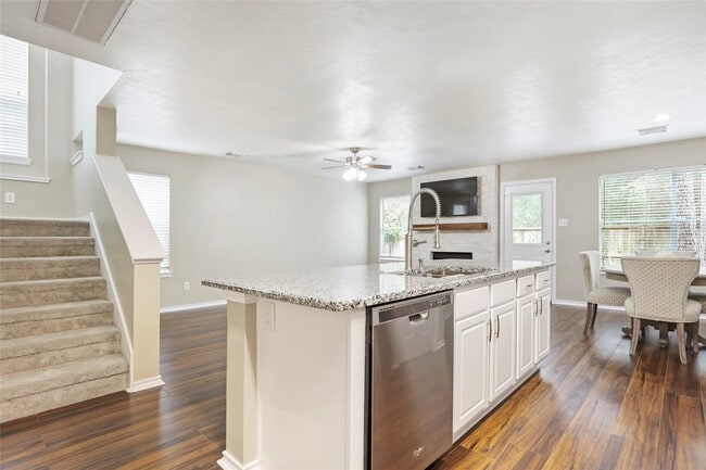 Foto del edificio - 134 S Walden Elms Cir