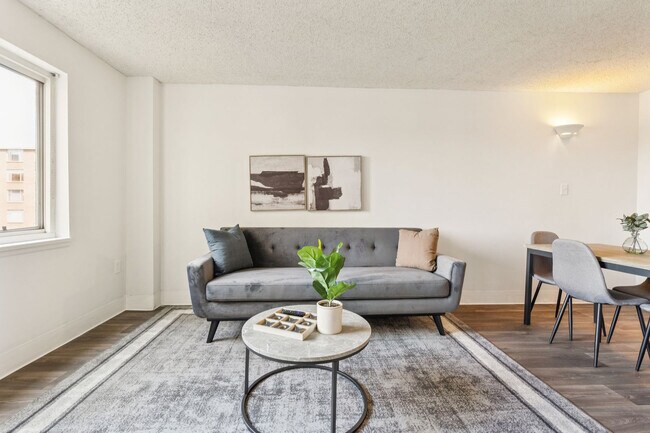 Foto del edificio - 1711 Bellevue Ave