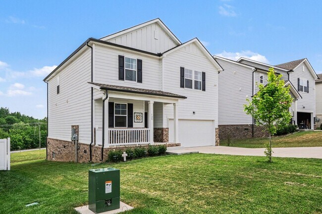 Building Photo - 139 E Millbrook Dr