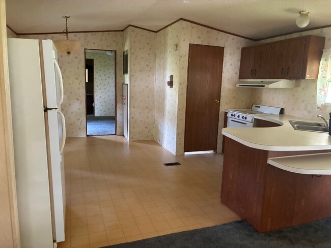 Foto del edificio - 2710 N Farm Rd 137