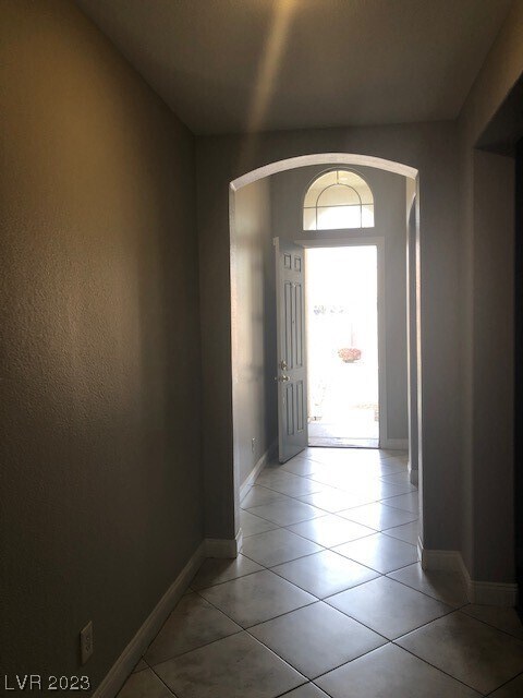 Foto del edificio - 8669 Green Ridge Ave