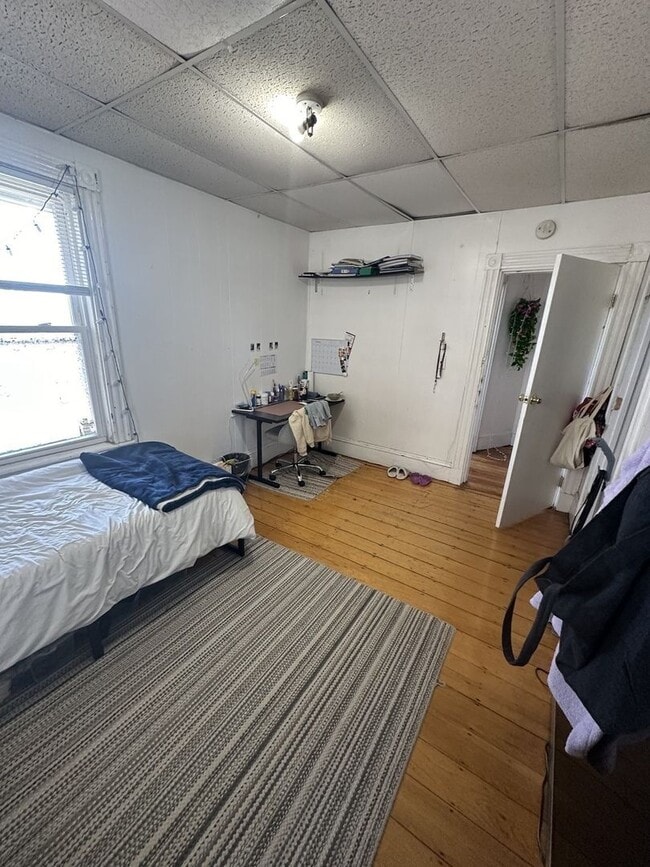 Building Photo - 48 Fisher Ave