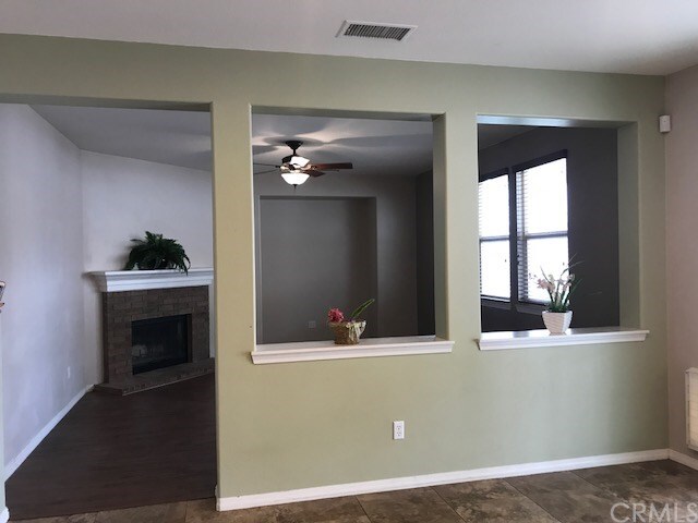 Building Photo - 12834 Mesa View Dr