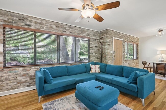 Foto del edificio - 3901 Cherrywood Rd