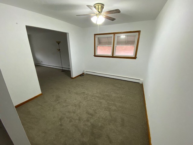 Building Photo - 131 Oakwood Ave