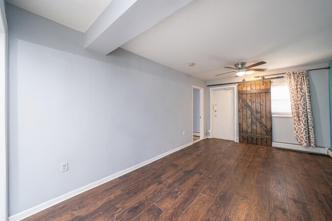Building Photo - 87 E 21st St