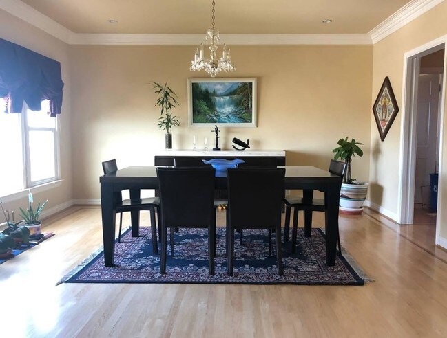 Building Photo - 4 bedroom in San Francisco CA 94116