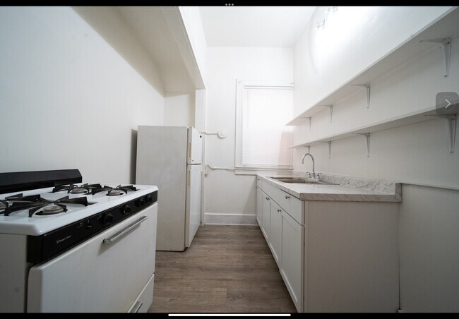 Foto del edificio - 1386 S 3rd St