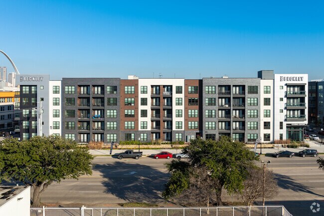 Building Photo - The Beckley on Trinity