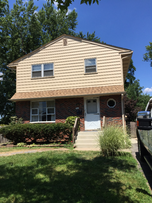 Foto principal - 1 E Lakeview Ave