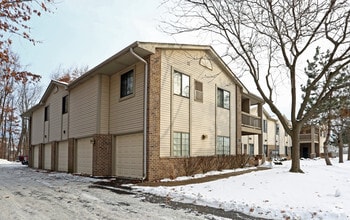 Building Photo - Lakeview Village Apartments