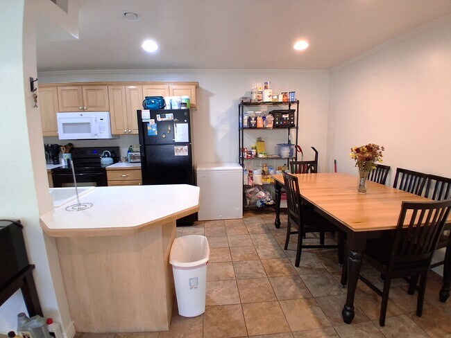 Foto del edificio - 1533 N 550 W