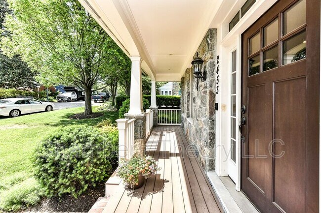 Foto del edificio - 2453 N Jefferson St